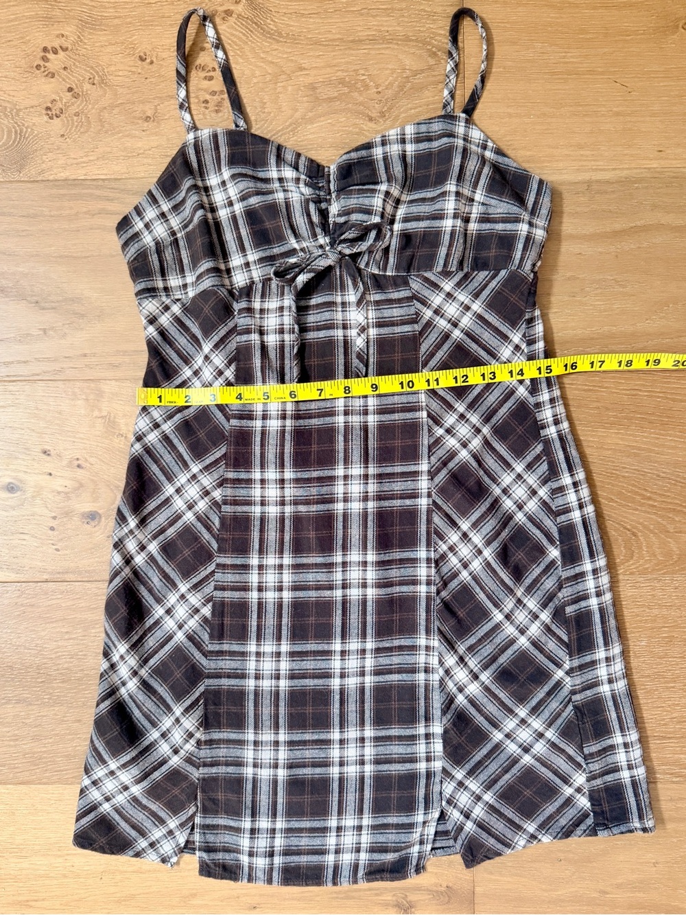 Live to be Spoiled Y2K Flannel Brown Plaid Tie Front Mini Dress Tunic Jrs Large - Picture 8 of 9
